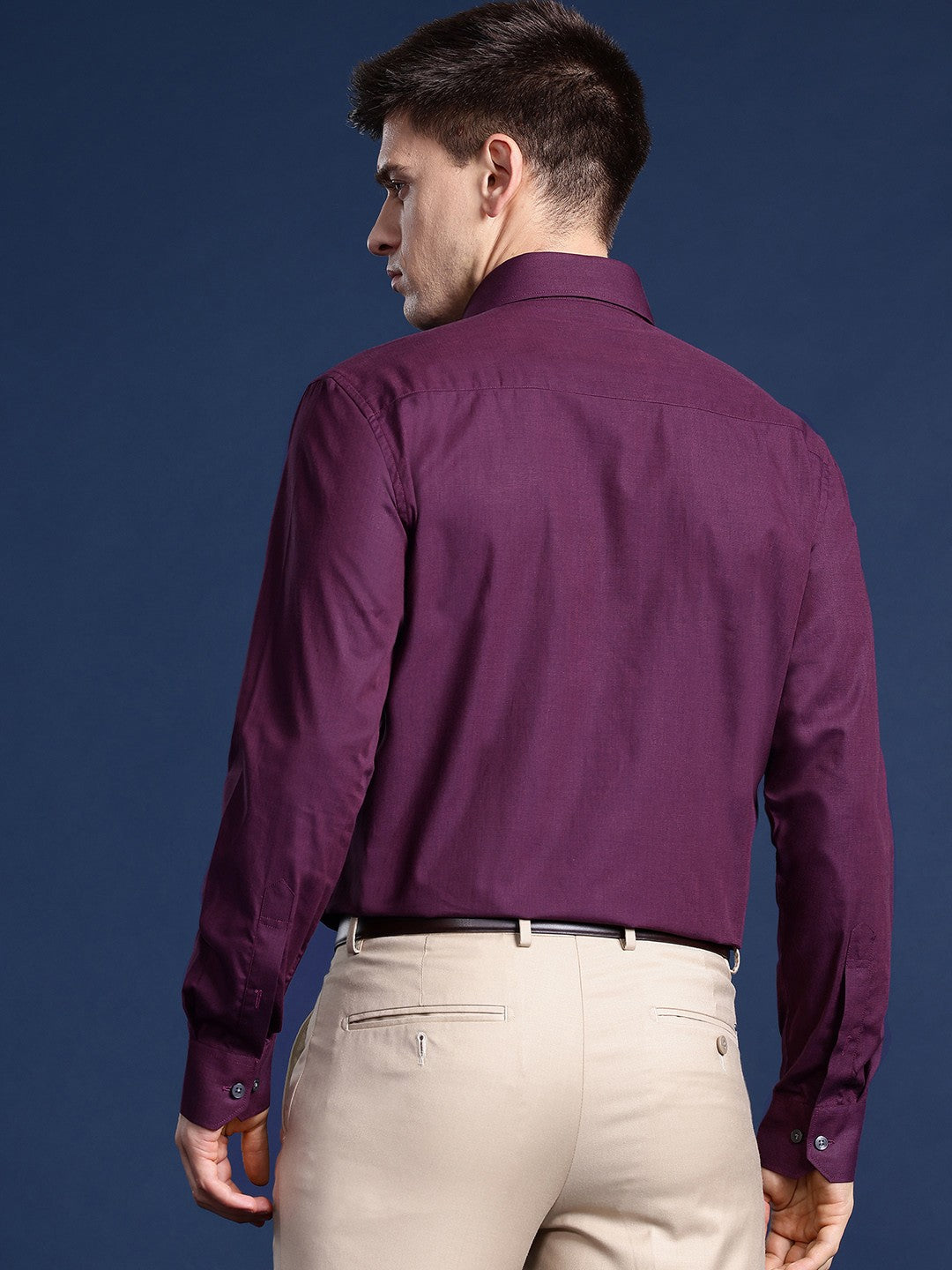 Men Burgundy Solid Pure Cotton Slim Fit Formal Shirt