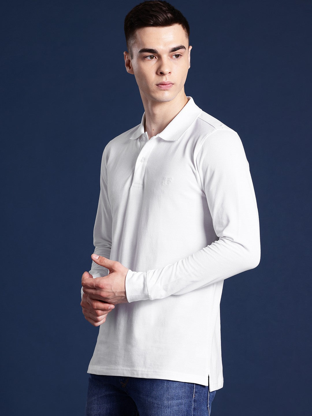 Men White Solid Pure Cotton Slim Fit T-Shirt