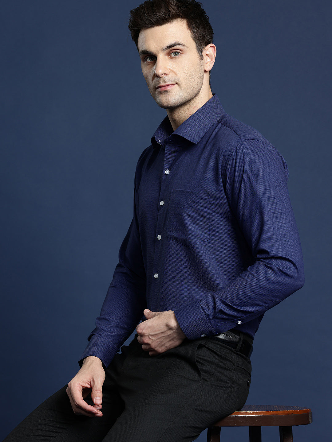 Men Navy Blue Textured Self Design Pure Cotton Slim Fit Formal Shirt