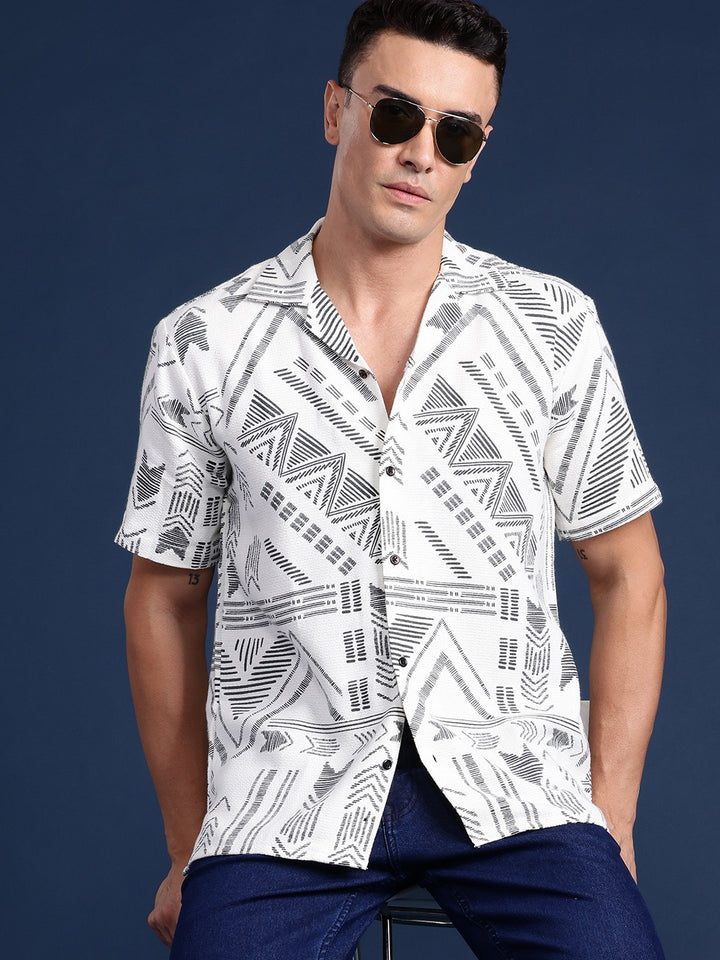 Men White Printed Cotton elastane Relaxed Fit Casual Shirt