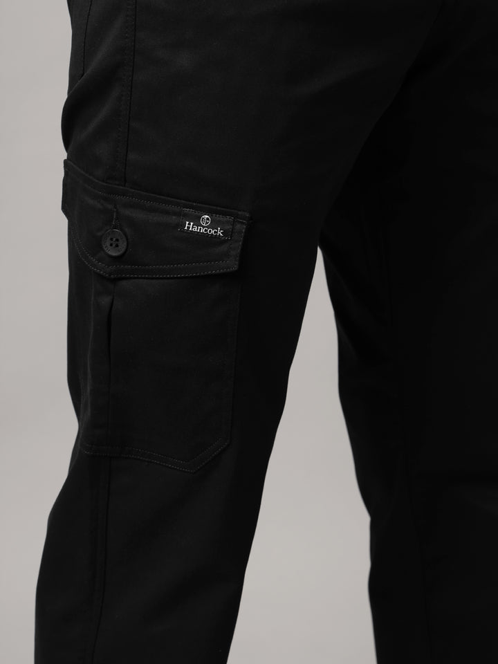 Men Black Solid Pure Cotton Slim Fit Casual Cargo Trouser