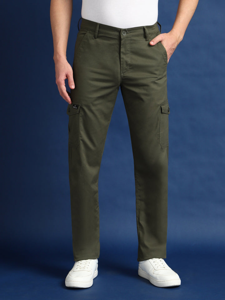 Men Olive Solid Cotton Stretchable Straight Fit Cargo Pant