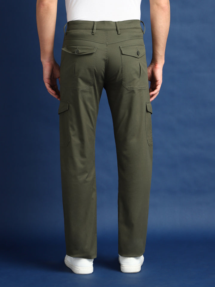 Men Olive Solid Cotton Stretchable Straight Fit Cargo Pant