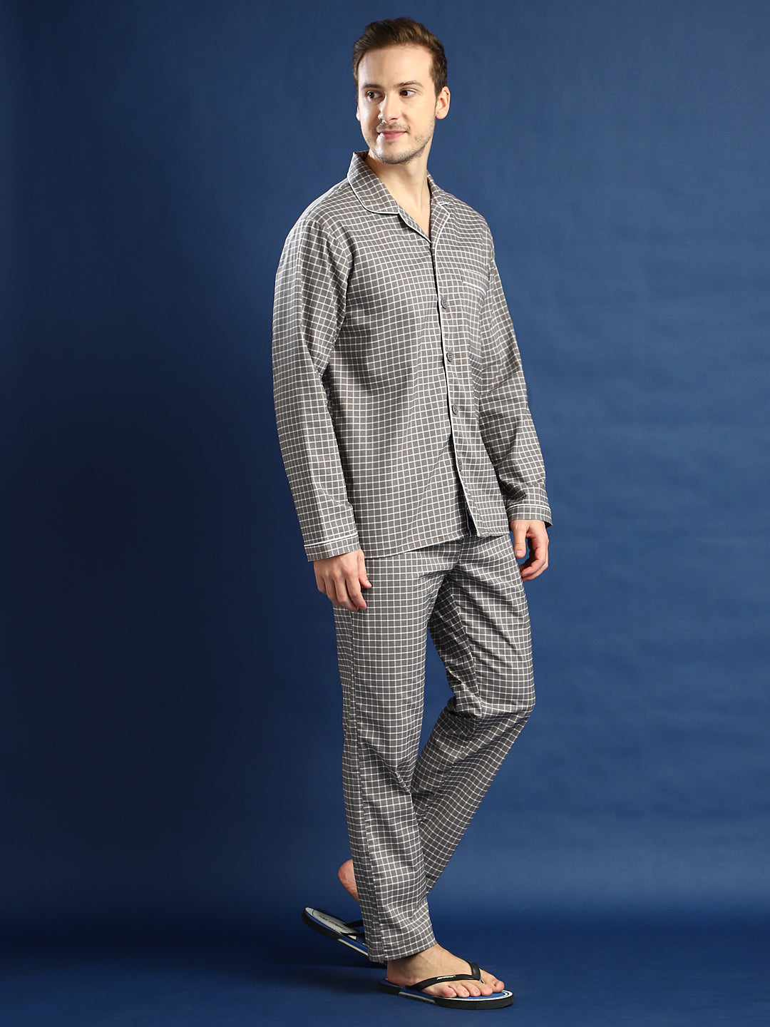 Men Grey & White Checked Cotton Relaxed Fit Night Suit