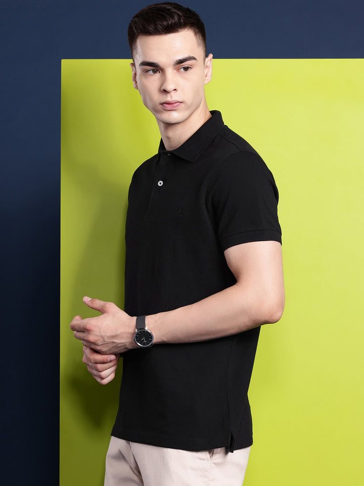 Men Black Solid Pure Cotton Relaxed  Fit T-Shirt