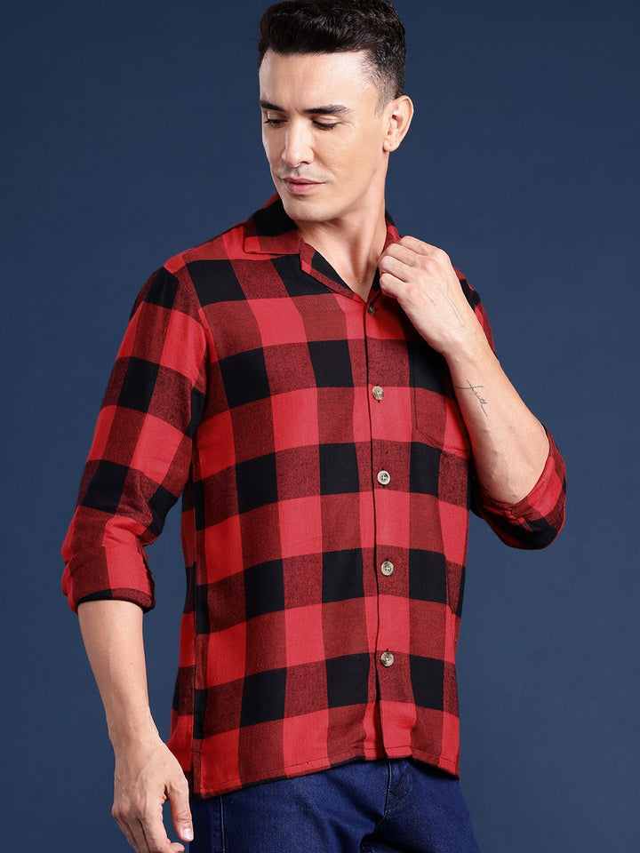 Men Red Checked Pure Cotton Relaxed Fit Casual Shirt