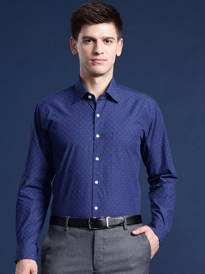 Men Blue Solid Pure Cotton Slim Fit Formal Shirt