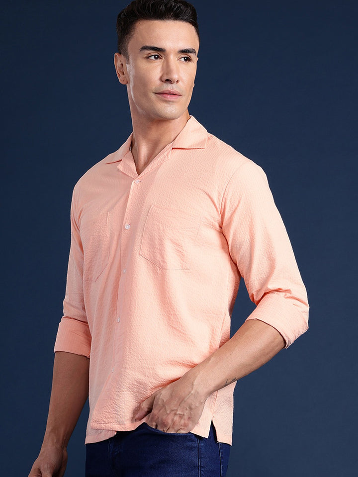 Men Peach Solid Pure Cotton Relaxed Fit Casual Shirt