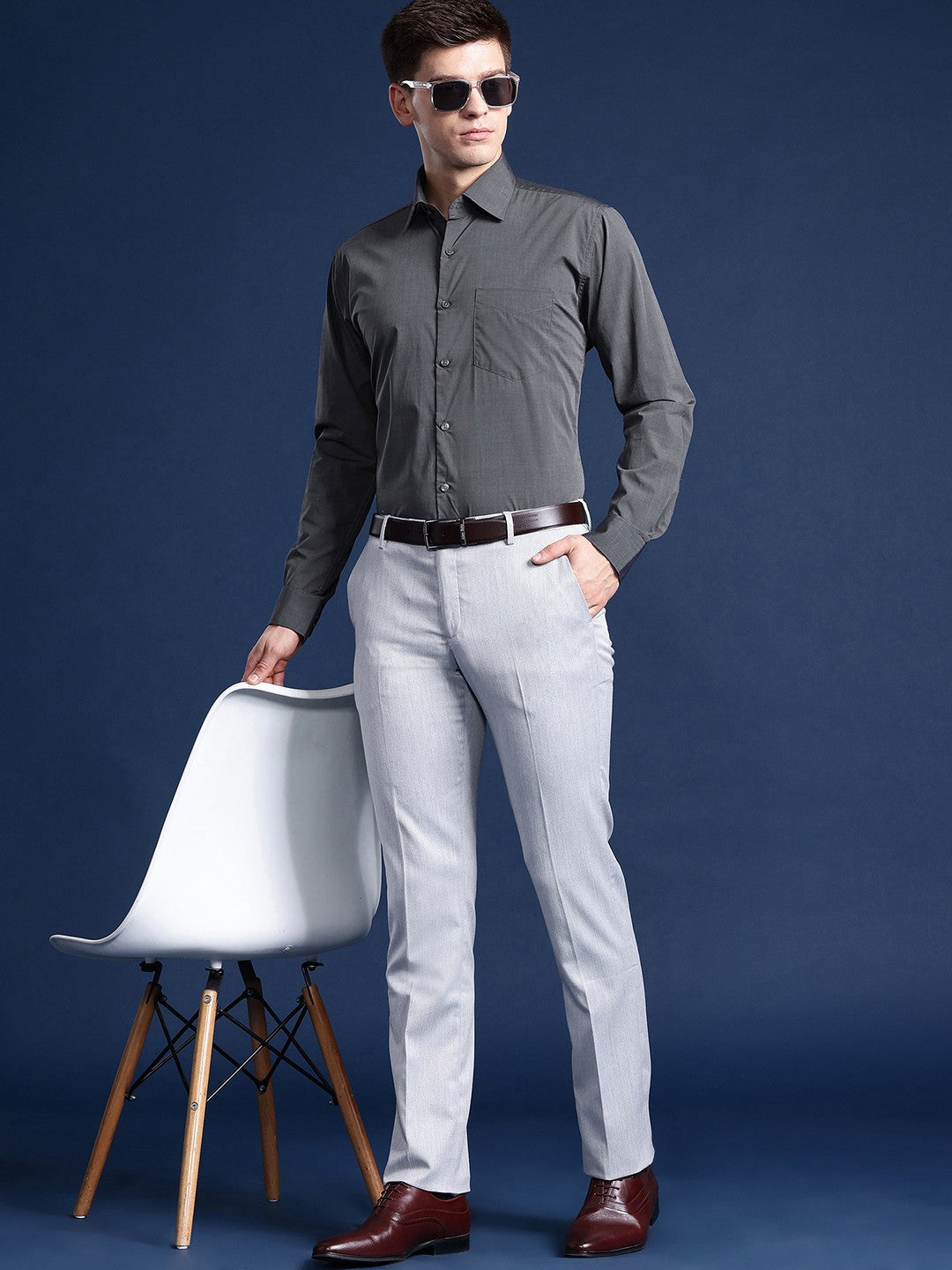 Men Grey Solid Pure Cotton Slim Fit Formal Shirt