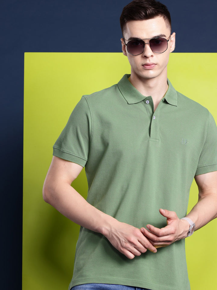 Men Olive Solid Pure Cotton Relaxed Fit T-Shirt