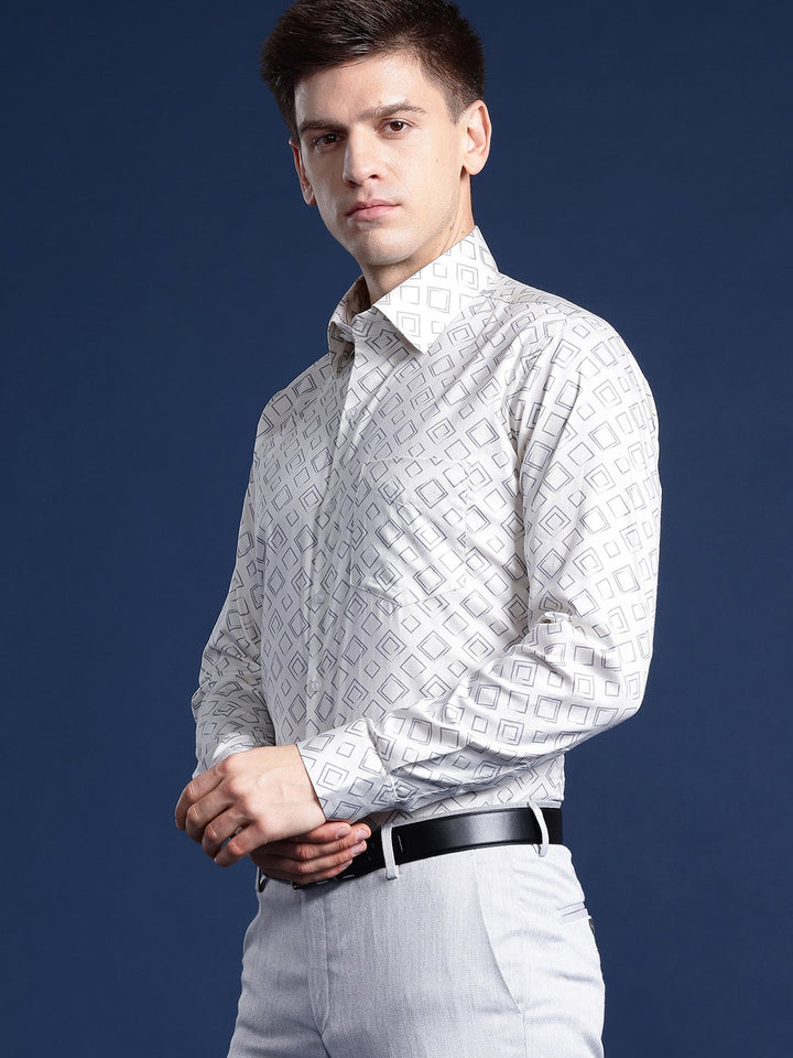 Men White Printed Cotton satin Slim Fit Formal Shirt