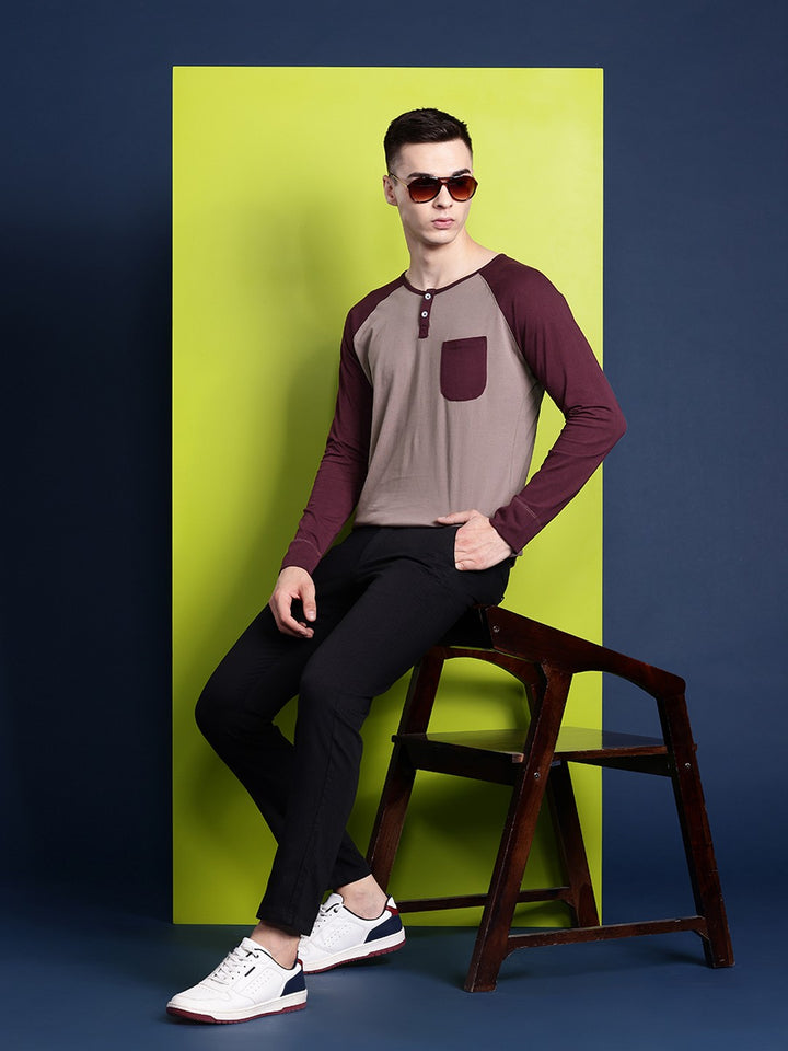 Men Dusty Mauve & Burgundy Solid Pure Cotton Slim Fit Henley T-Shirt