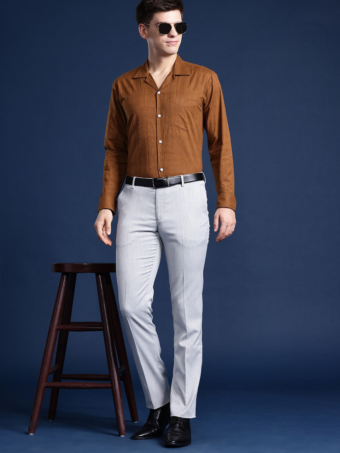 Men Brown Solid Pure Cotton Relaxed Fit Formal Shirt