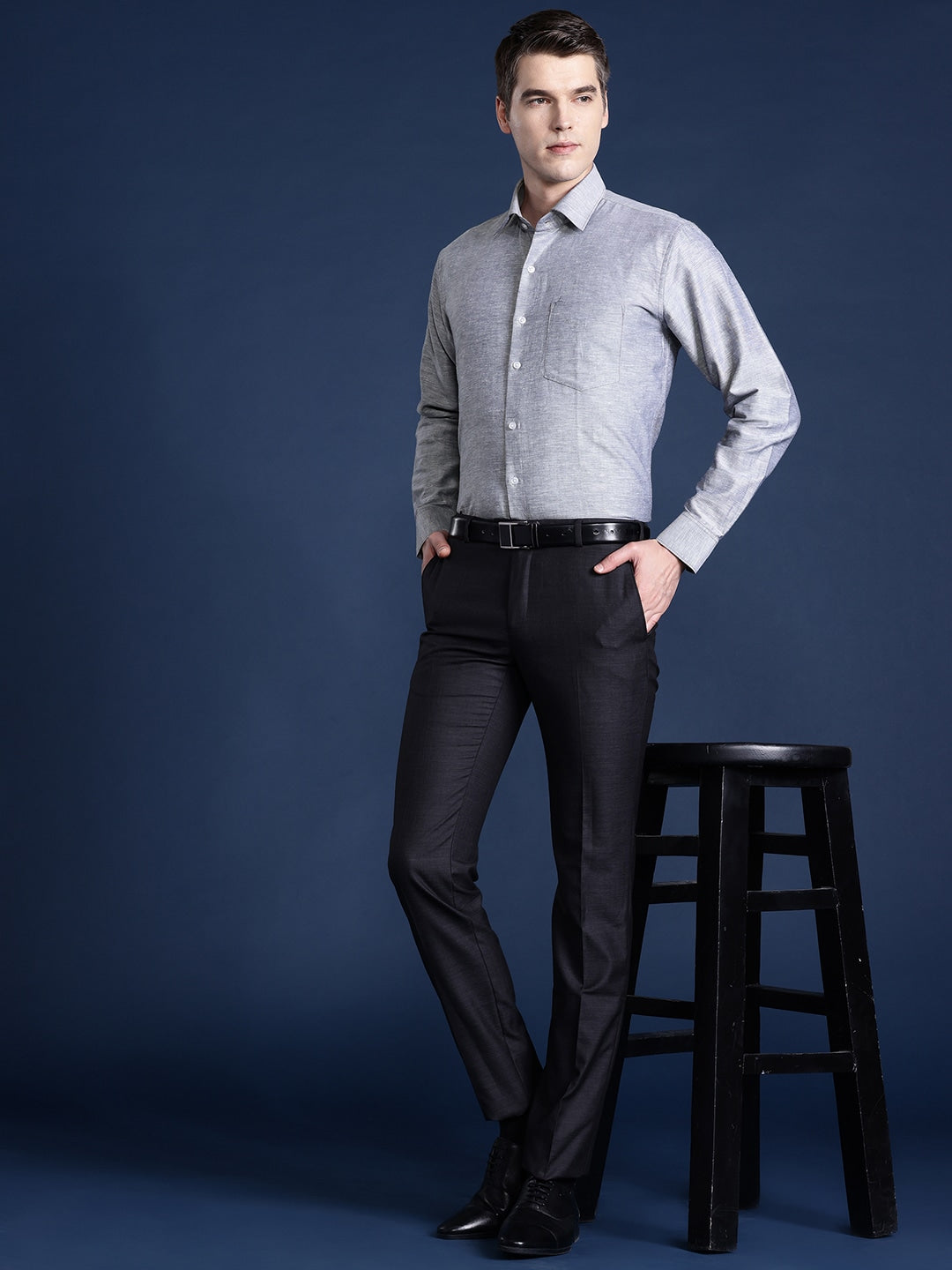 Men Grey Solid Pure Linen Slim Fit Formal Shirt