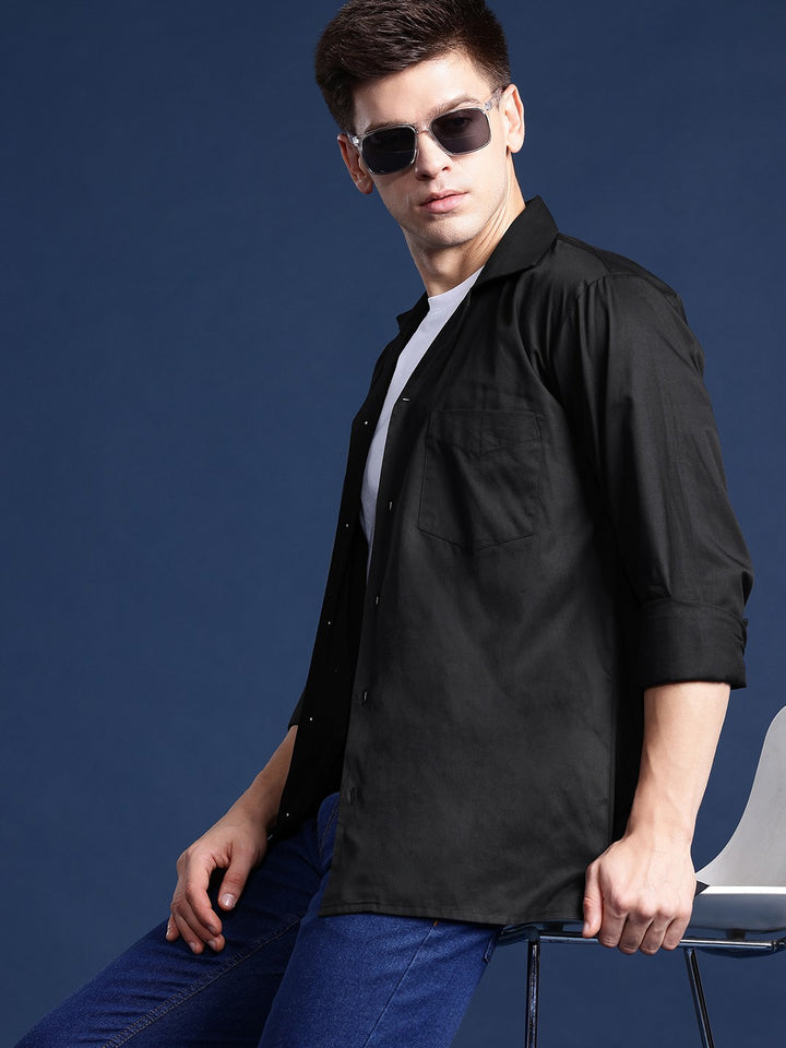 Men Black Solid Pure Cotton Relaxed Fit Casual Shirt