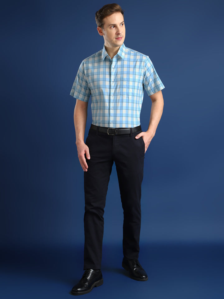 Men White & Blue Checked Cotton Slim Fit Short Sleeve Formal Shirt