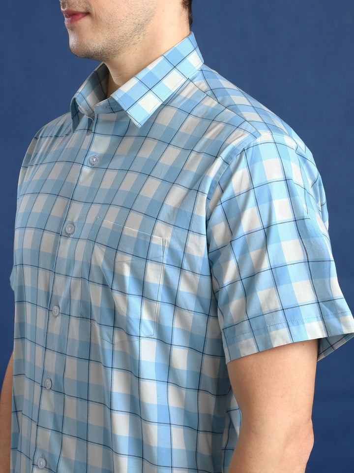 Men White & Blue Checked Cotton Slim Fit Short Sleeve Formal Shirt