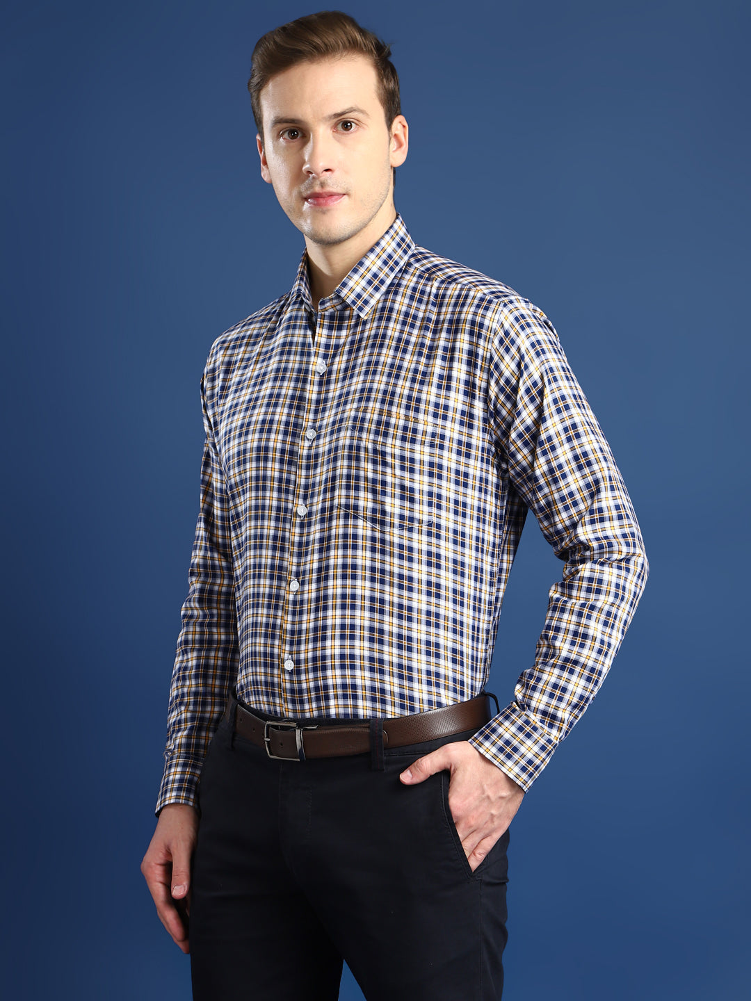 Men Navy Blue & White Checked Cotton Slim Fit Formal Shirt