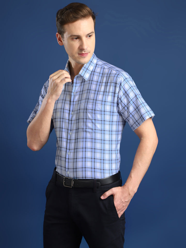 Men White & Blue Checked Cotton Slim Fit Formal Shirt