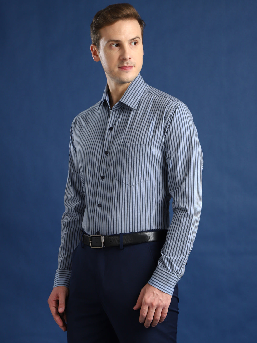 Men Blue Striped Cotton Elastane Slim Fit Formal Shirt