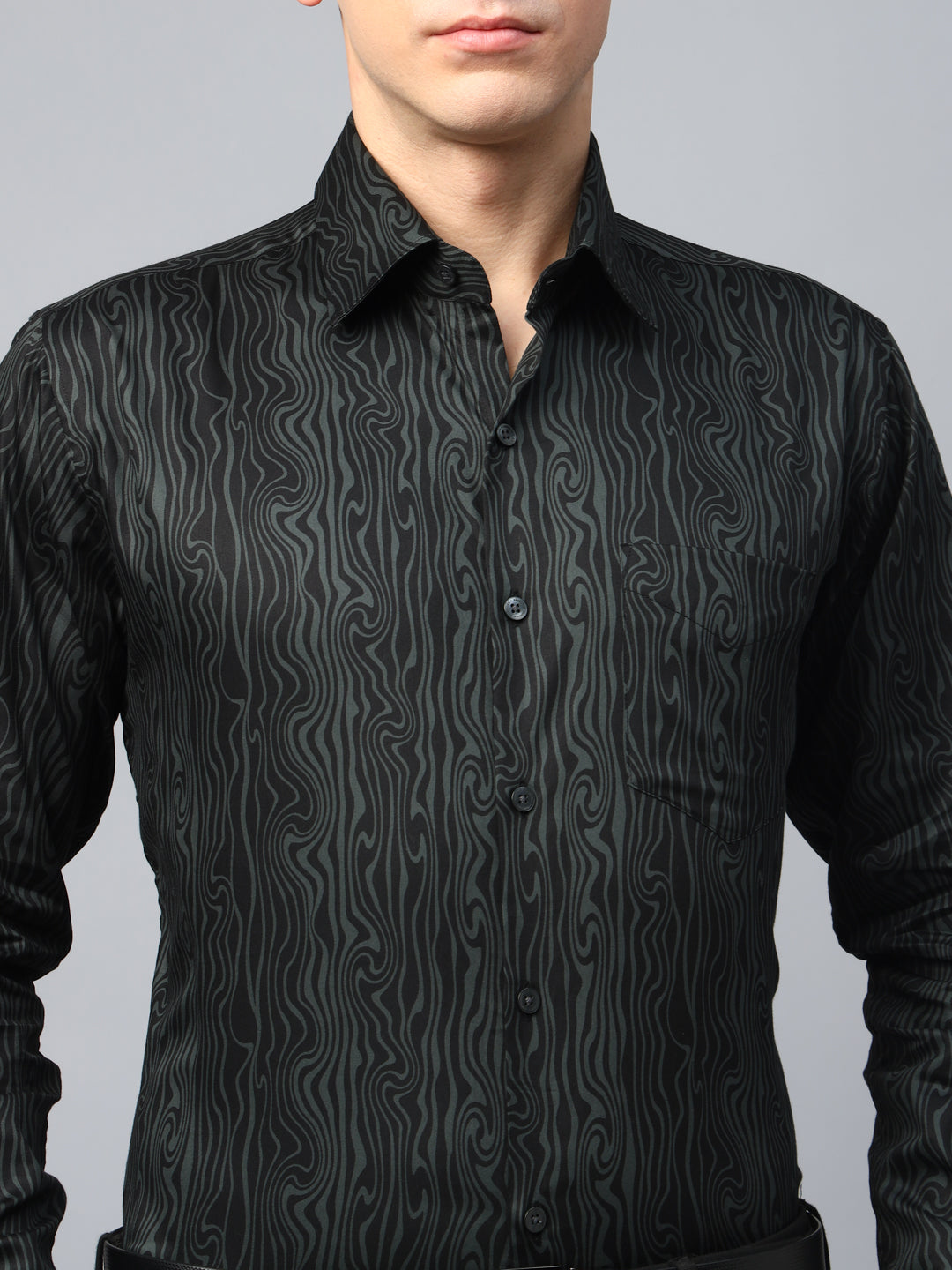 Men Green & Black Abstract Printed Egyptian Wrinkle Free Cotton Satin Slim Fit Party Shirt