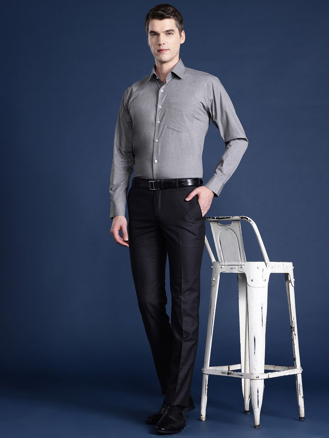 Men Grey Solid Pure Cotton Slim Fit Formal Shirt