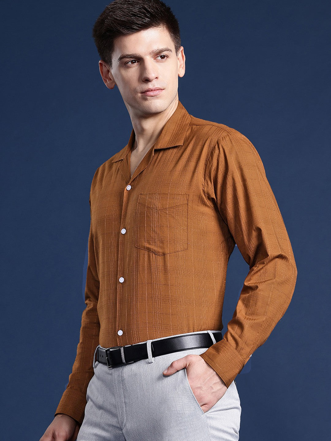 Men Brown Solid Pure Cotton Relaxed Fit Formal Shirt