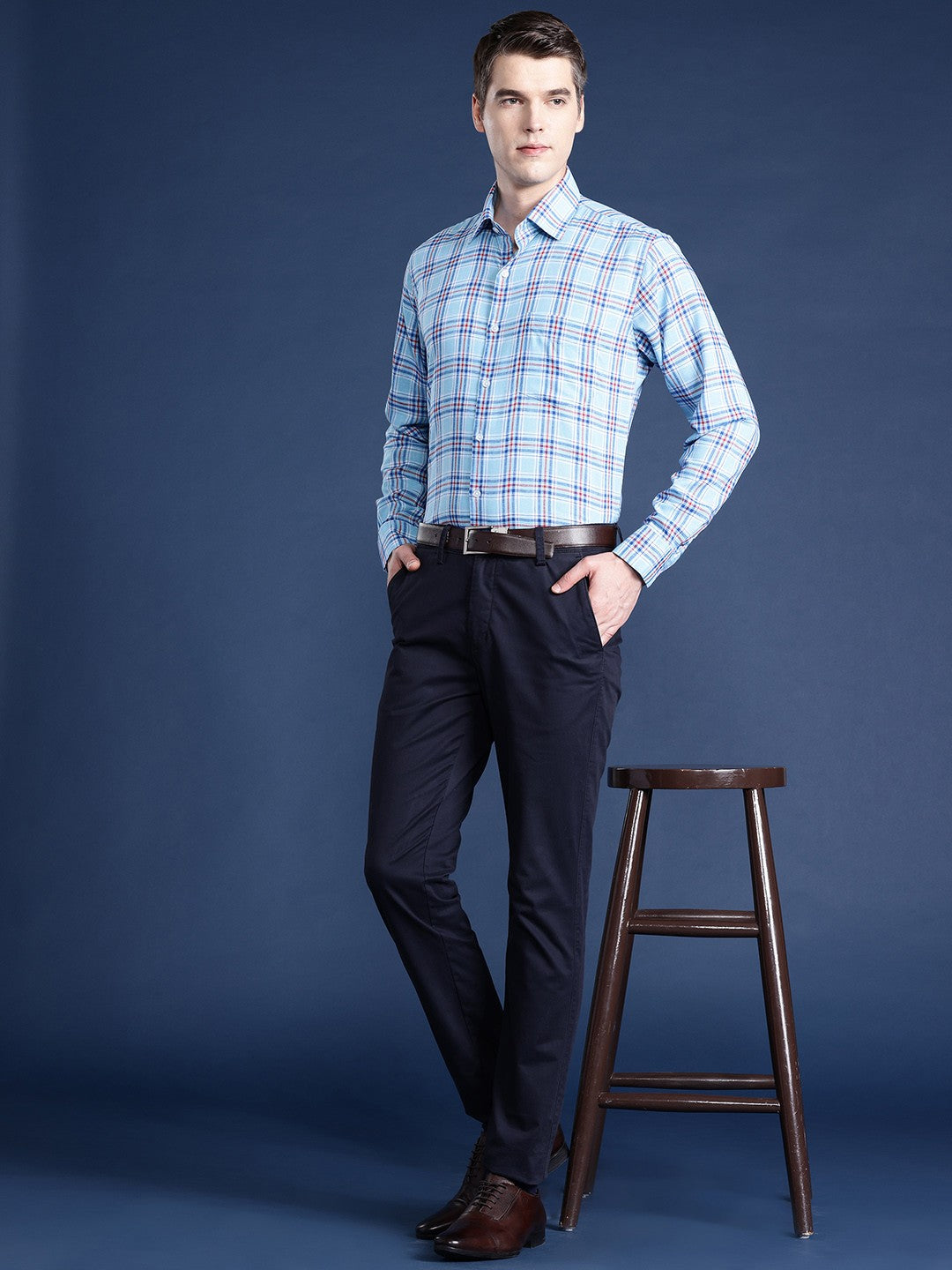 Men Blue Checked Pure Cotton Slim Fit Formal Shirt