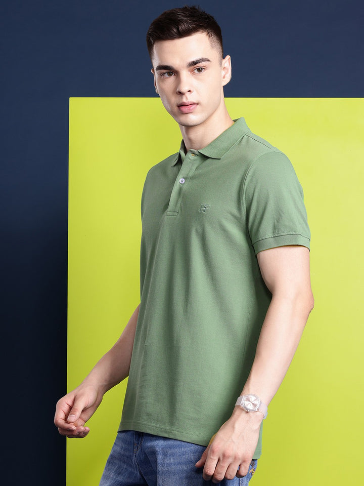 Men Olive Solid Pure Cotton Relaxed Fit T-Shirt