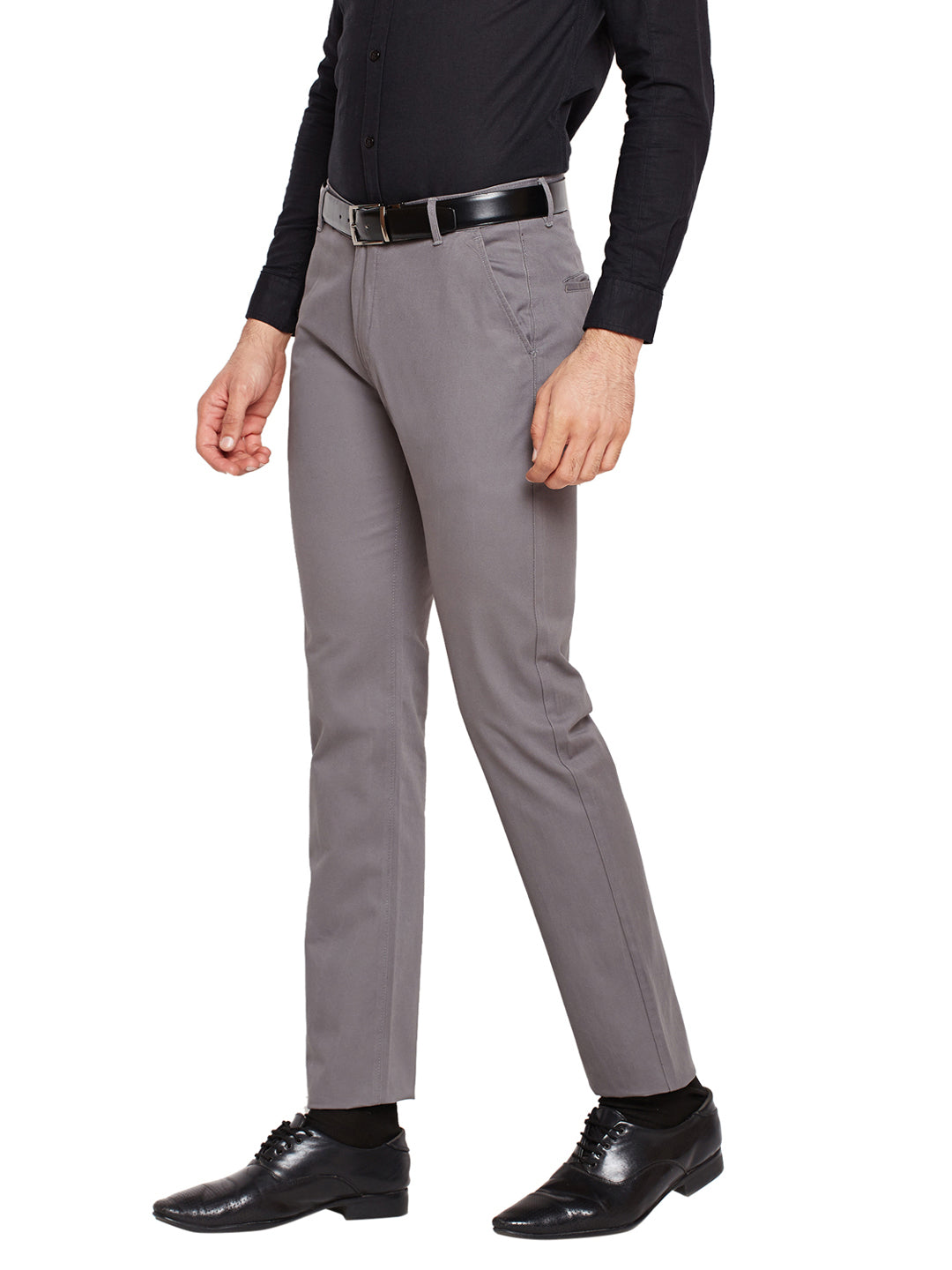 Men Grey Self Design Solid Stretchable Mid Rise Slim Fit Chinos Trouser