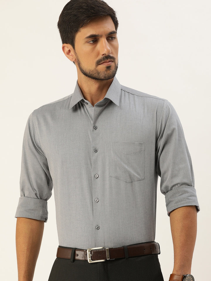 Men Grey Solids Pure Cotton Slim Fit Formal Shirt