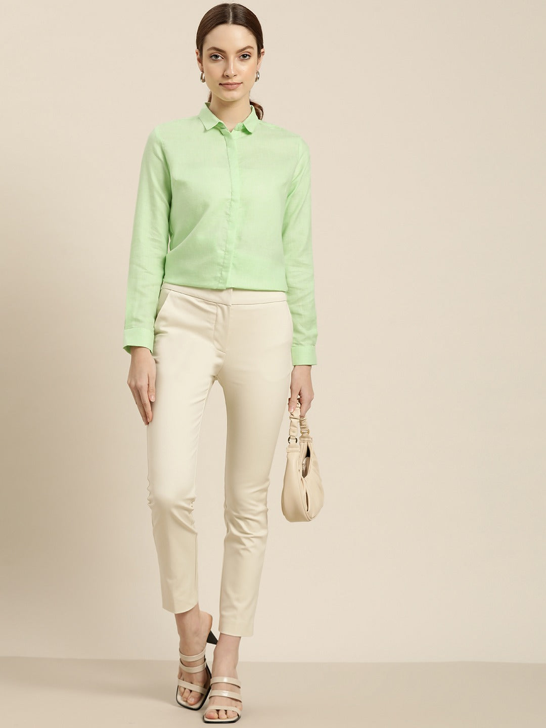 What color pants and shoes look better with a green shirt? - Quora